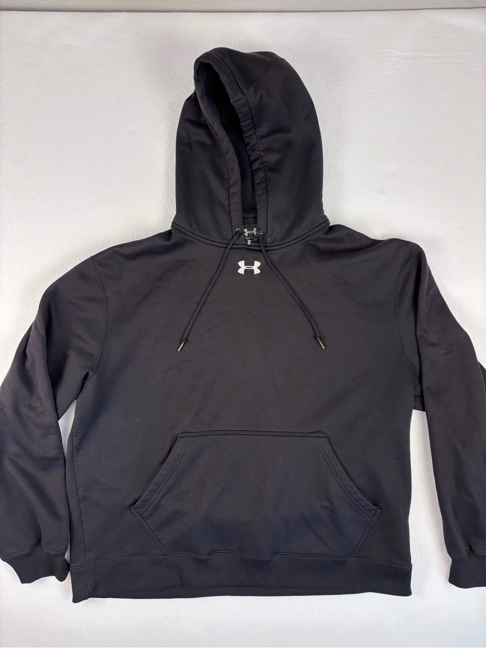 Under Armour Men's Black Hoodie pullover athletic Large